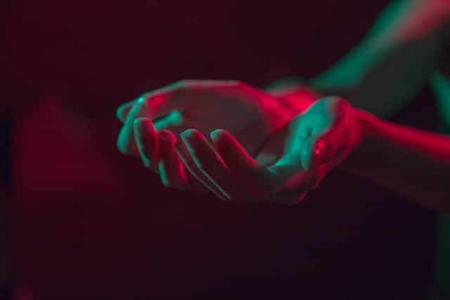 Picture of hands